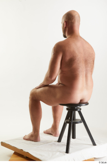 Neeo 1 nude sitting whole body 0002.jpg